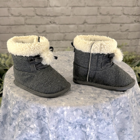 Carter’s Gray Fabric Fur Collar Pom-Pom Soft Booties - Baby 3-6 months🩶EUC - Picture 3 of 10